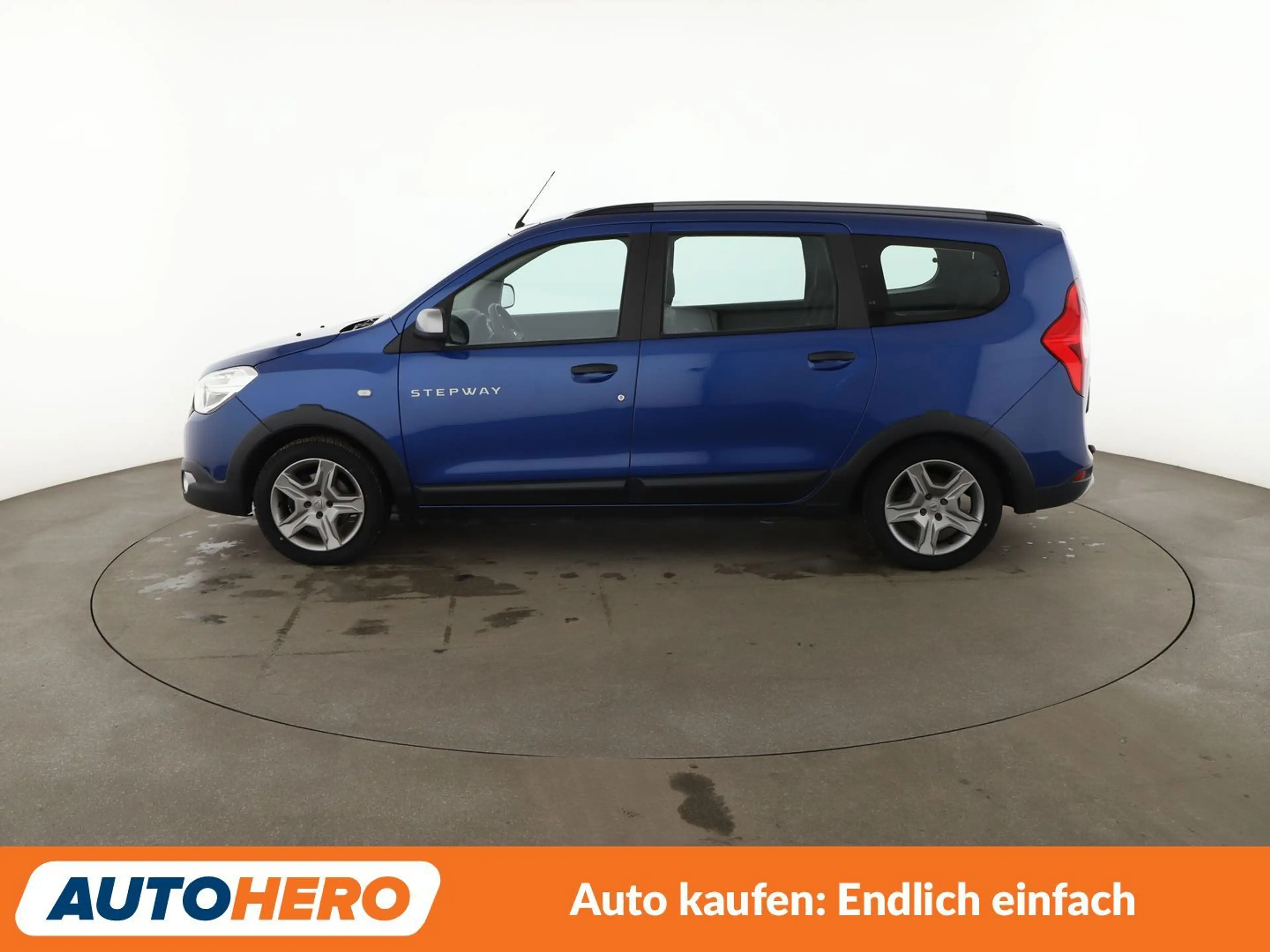 Dacia Lodgy 1.5 Blue dCi Stepway Comfort *7-SITZER*NAV*PDC*SHZ — photo 3