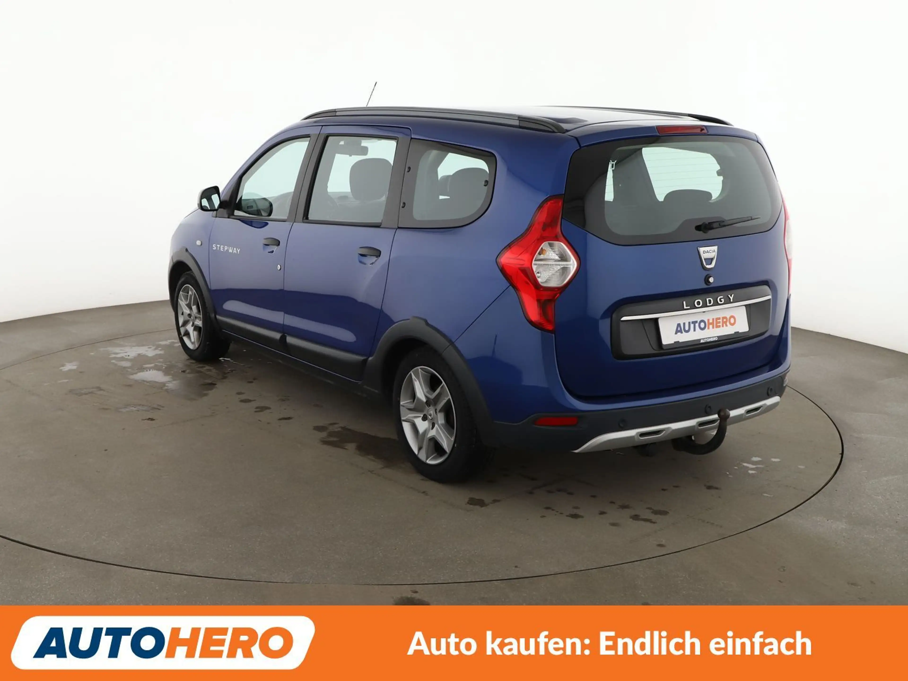 Dacia Lodgy 1.5 Blue dCi Stepway Comfort *7-SITZER*NAV*PDC*SHZ — photo 4