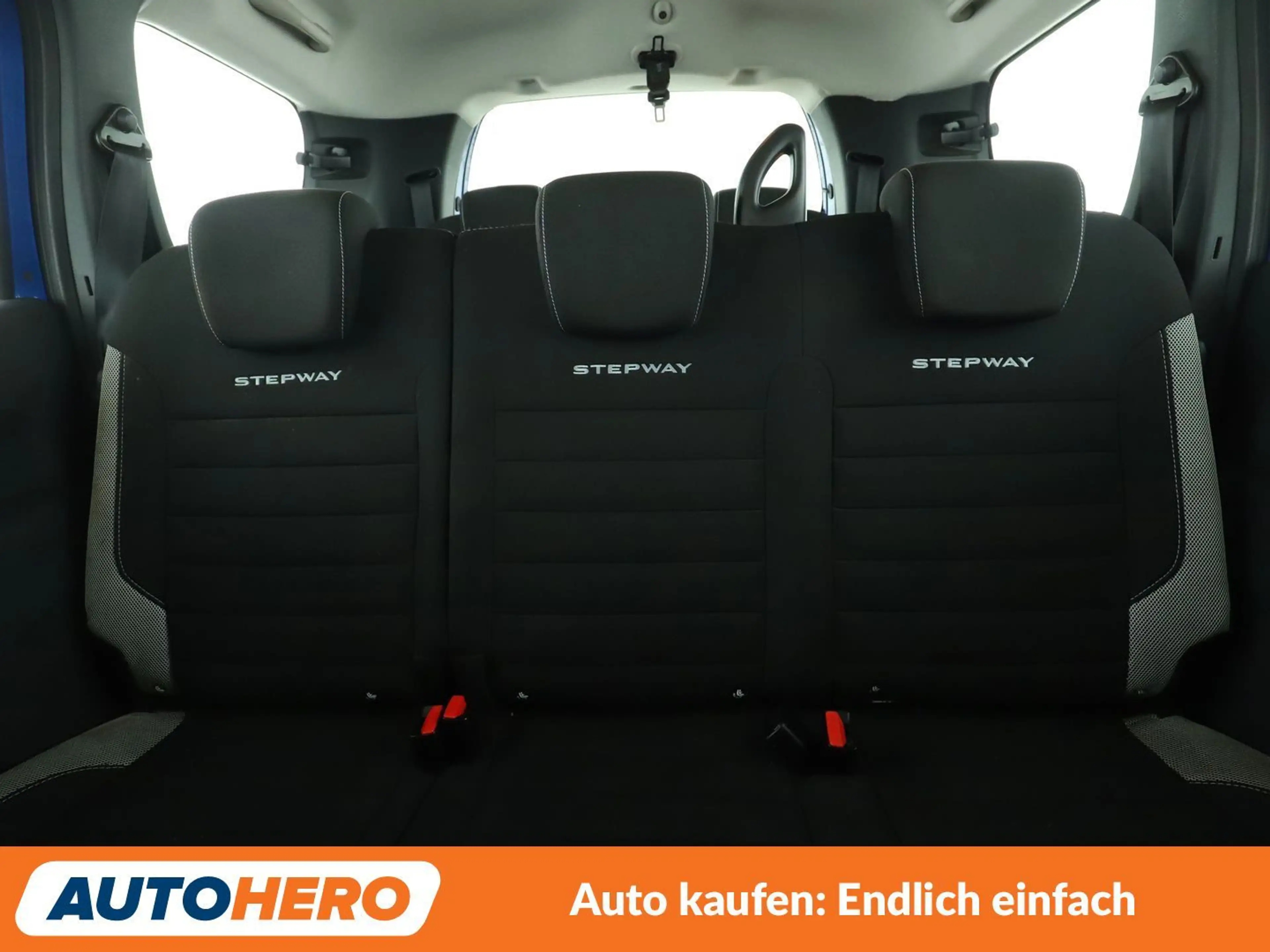 Dacia Lodgy 1.5 Blue dCi Stepway Comfort *7-SITZER*NAV*PDC*SHZ — photo 15
