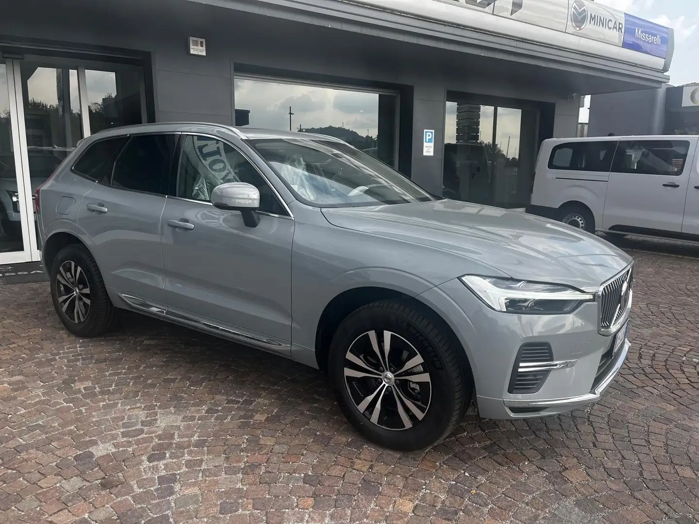 Volvo XC60 XC60 2.0 t6 recharge phev awd auto Gris - 2