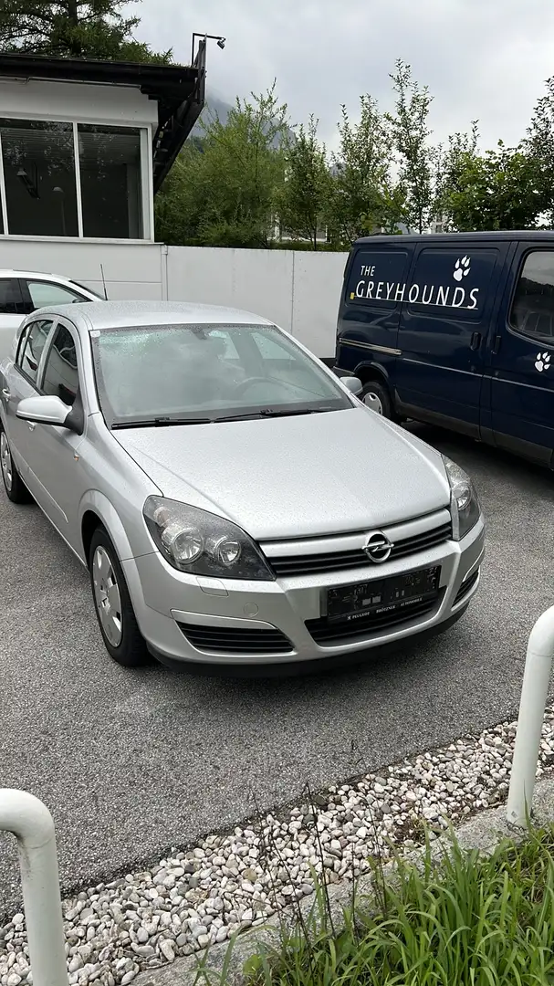 Opel Astra Enjoy Plateado - 1