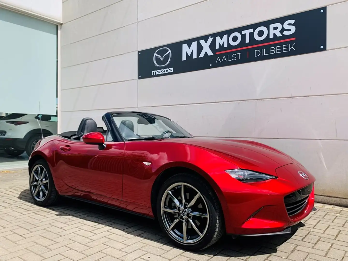 Mazda MX-5 Soft Top 2.0l 184 pk EXCLUSIVE * Full option Rouge - 1