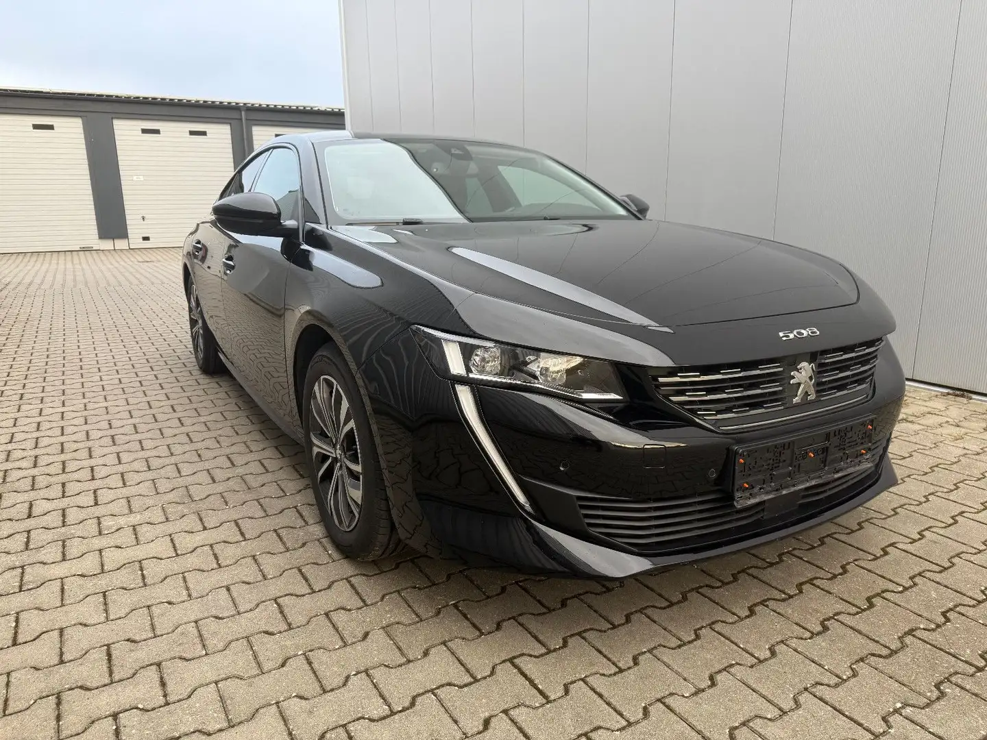 Peugeot 508 Allure Pack Puretech 130 Navi Kamera LED Schwarz - 2