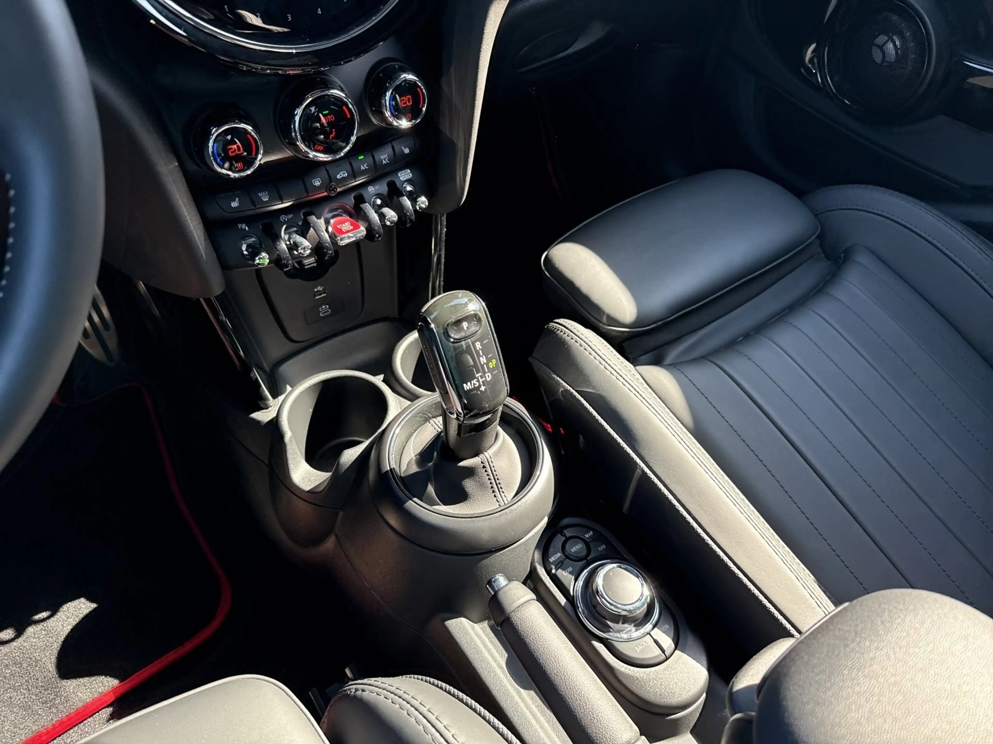 MINI Cooper S 5-Türer HEAD-UP PANO RFK HIFI LED SHZ — photo 13