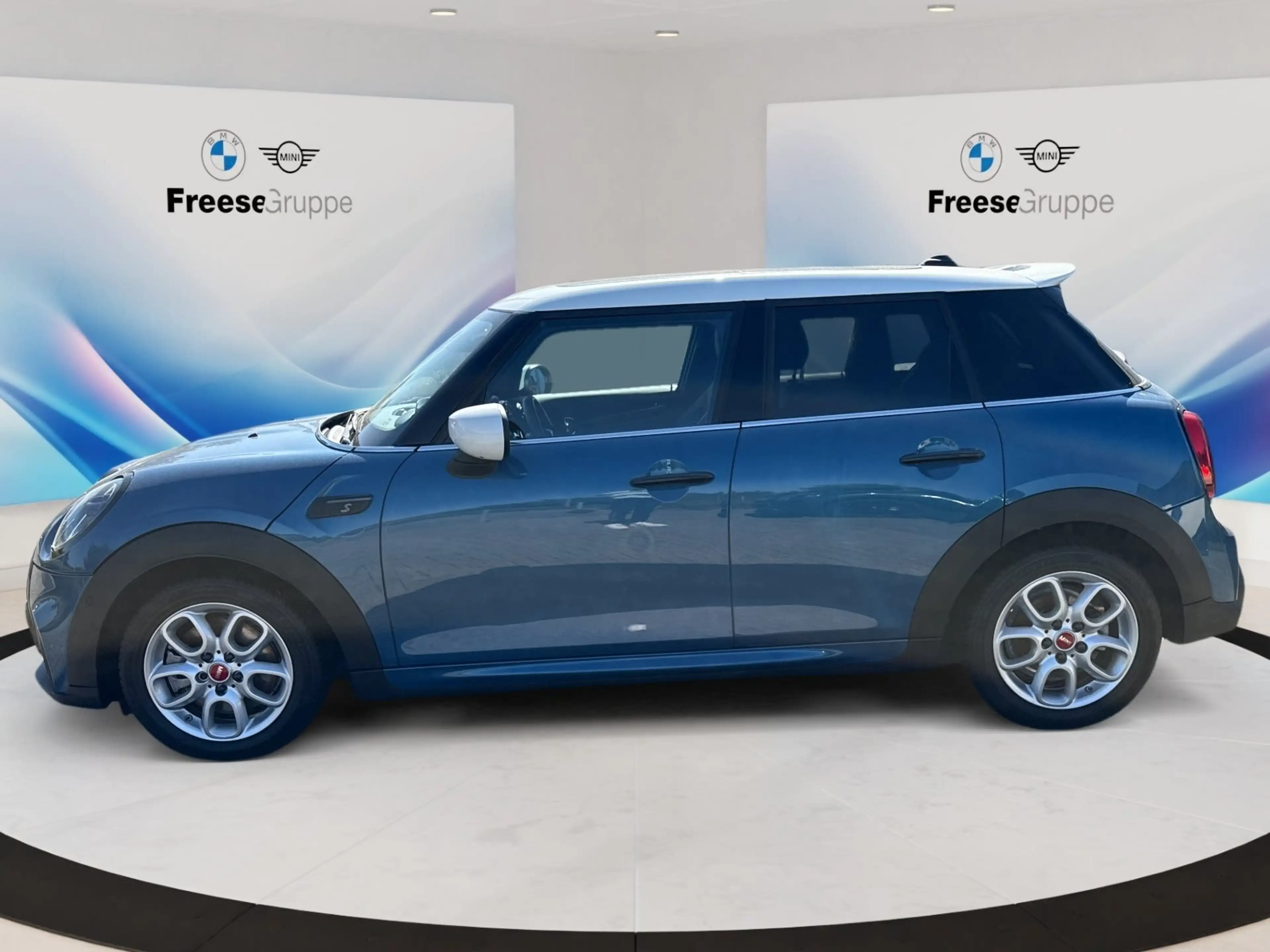 MINI Cooper S 5-Türer HEAD-UP PANO RFK HIFI LED SHZ — photo 3