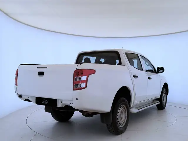 Fiat Fullback view 5