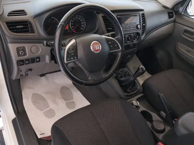 Fiat Fullback view 9