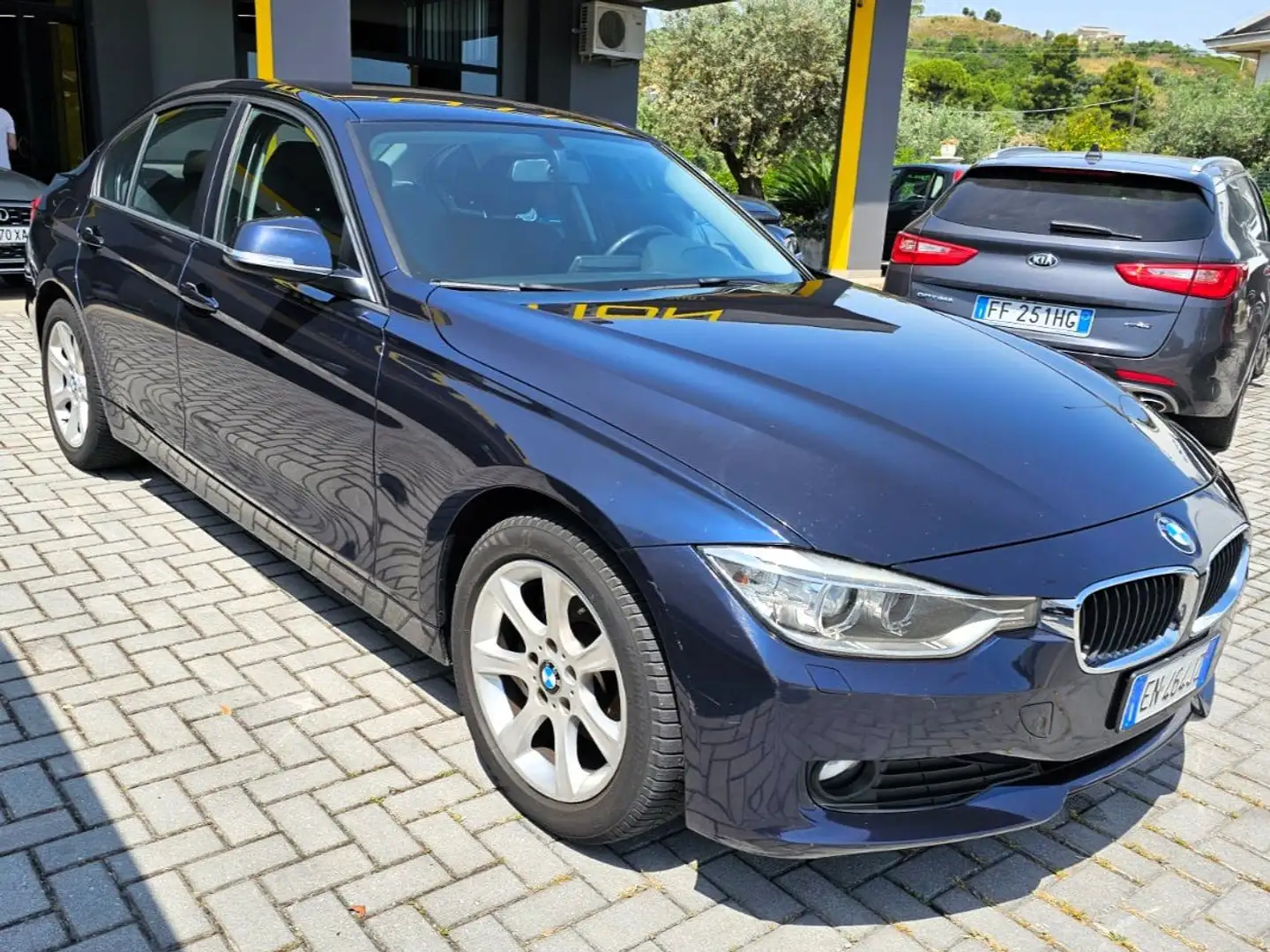 BMW 320 Serie 3 F30 2011 Berlina 320d Blu/Azzurro - 1