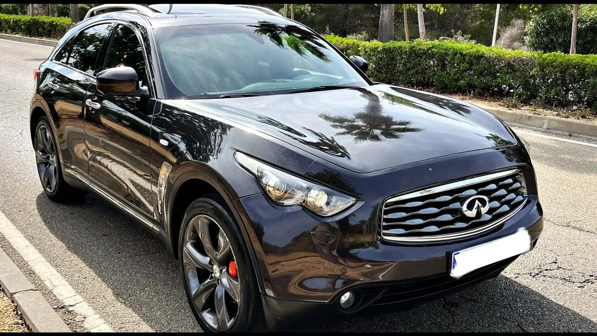 Infiniti FX Leggi descrizione auto con telaio della Nissan 370z Schwarz - 1