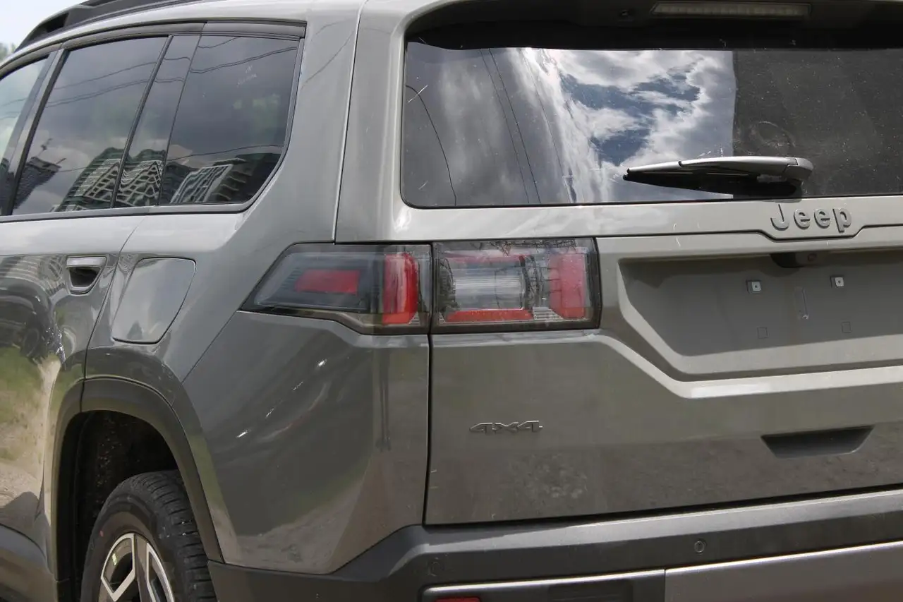 Jeep Cherokee fotografie Jeep Cherokee