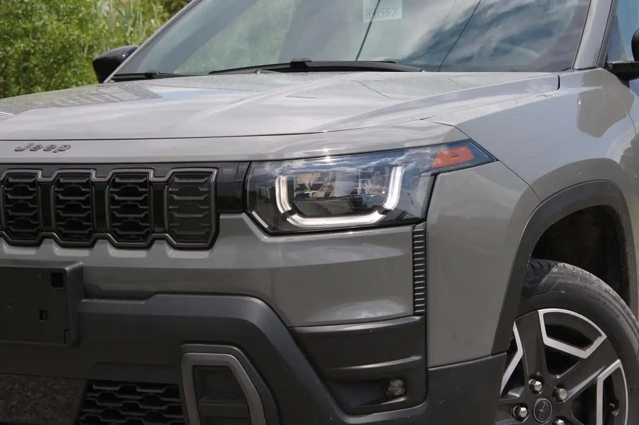Jeep Cherokee fotografie Jeep Cherokee