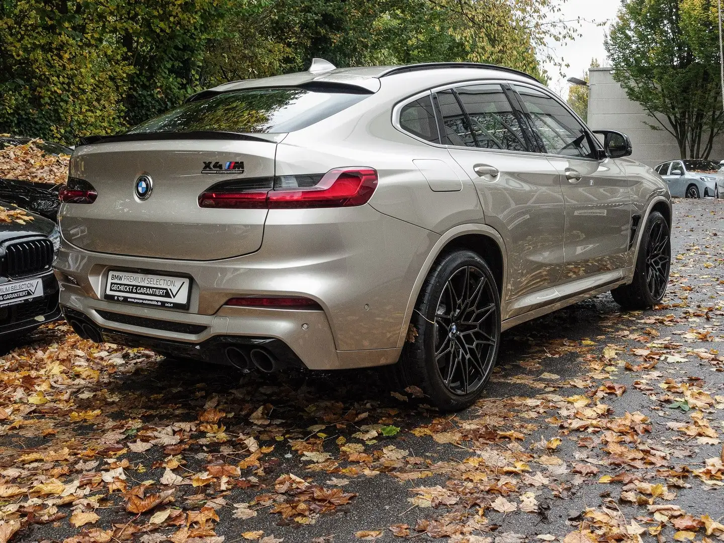 BMW X4 M Competition Aut. Pano, SHZ, DA+, PA+, HUD, H/K, Sh Beige - 2