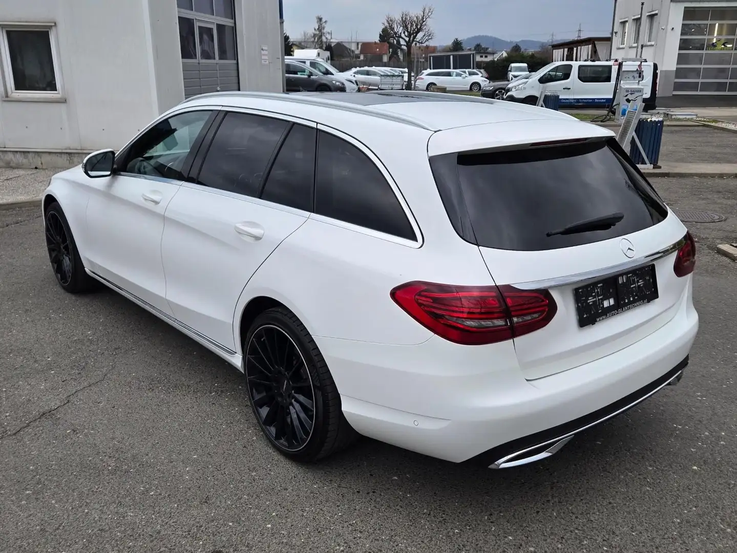 Mercedes-Benz C 220 C 220 d*Panorama*Luftfahrwerk*19''Alu*Massagesitz* Weiß - 2