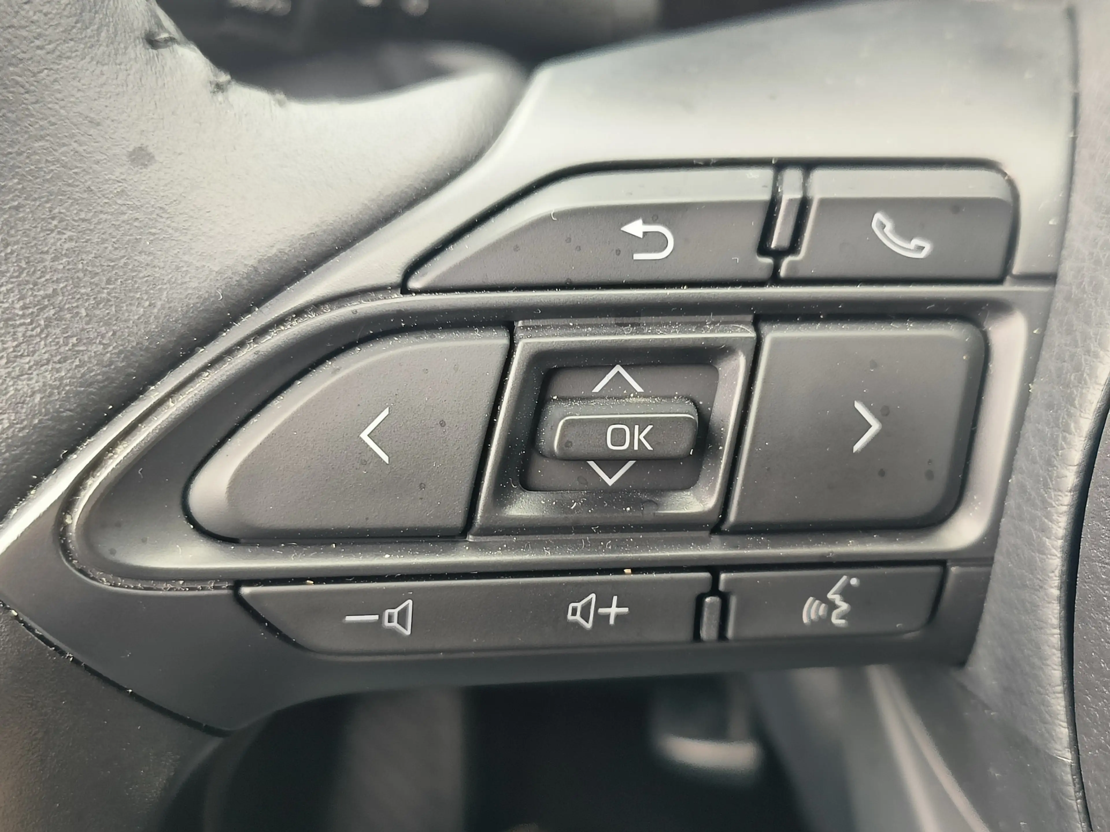 Toyota Yaris Cross 1.5 Hybrid 115 Dynamic uit 2026 Rijklaar + Fabriek — photo 8