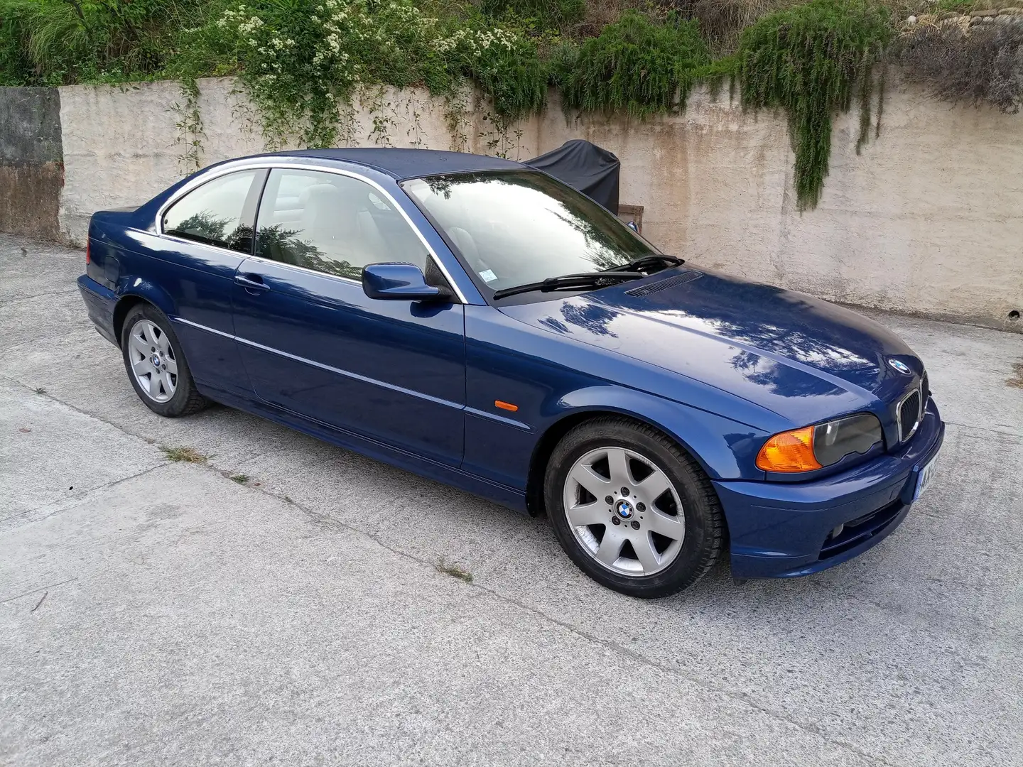 BMW 328 328i - 2