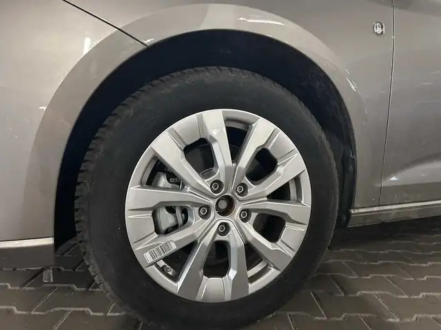 Ford Tourneo Connect view 9