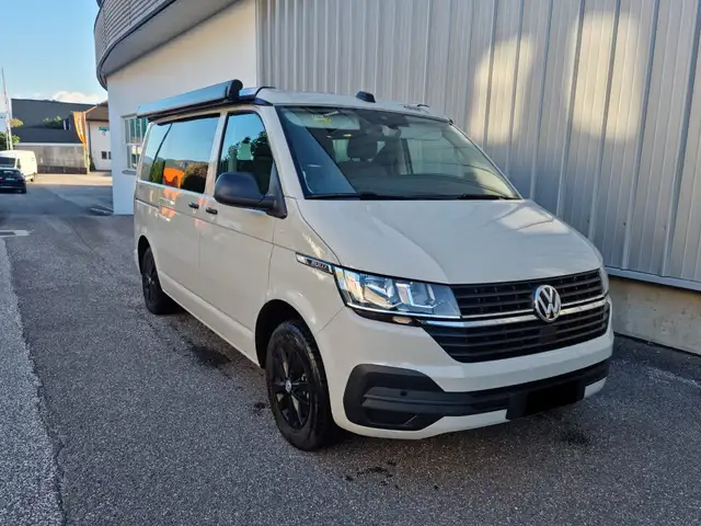 Volkswagen T6.1 California 2.0 TDI Coast/Ocean DSG 1. Mano