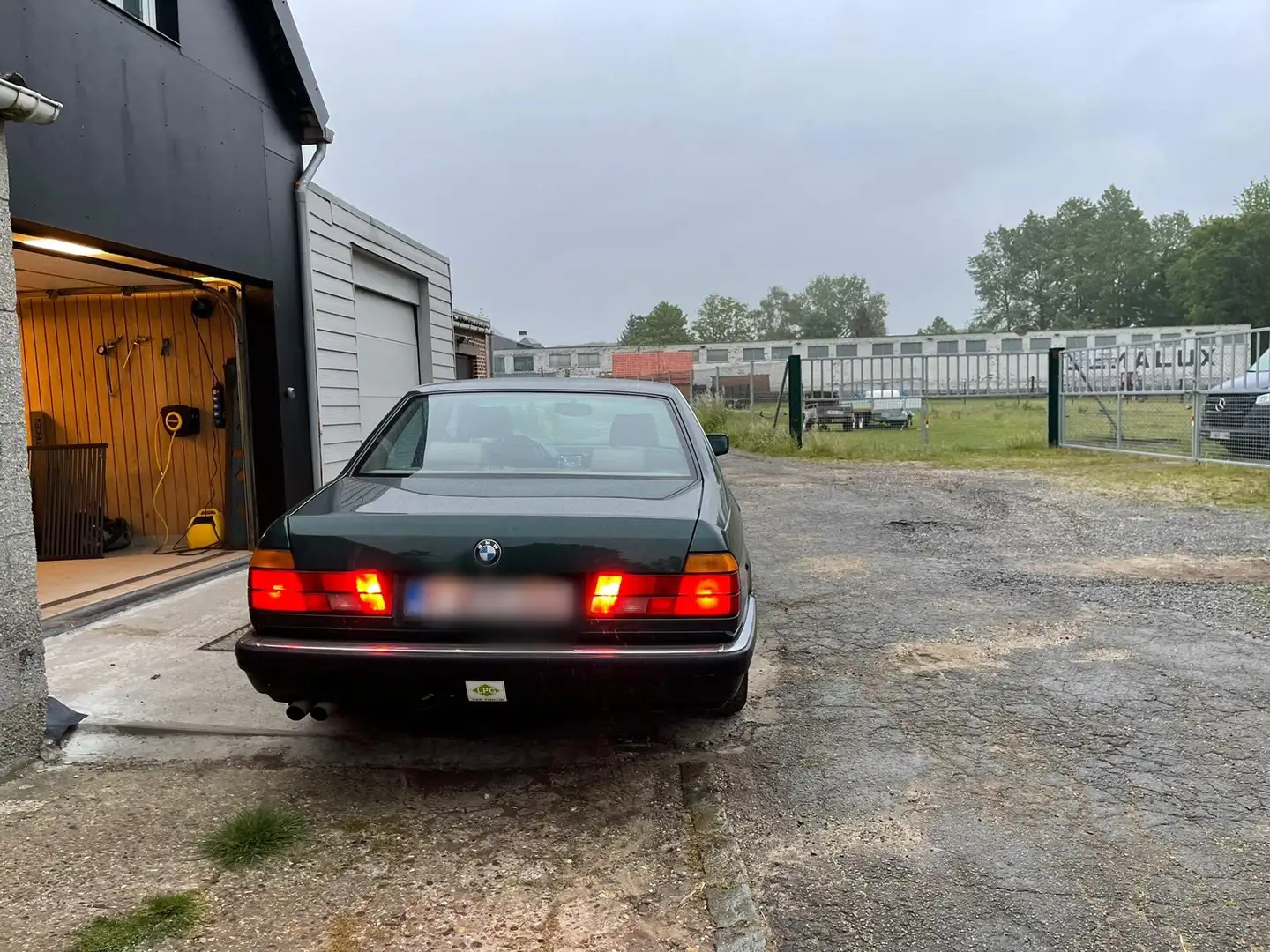 BMW 730 7er Зелений - 2