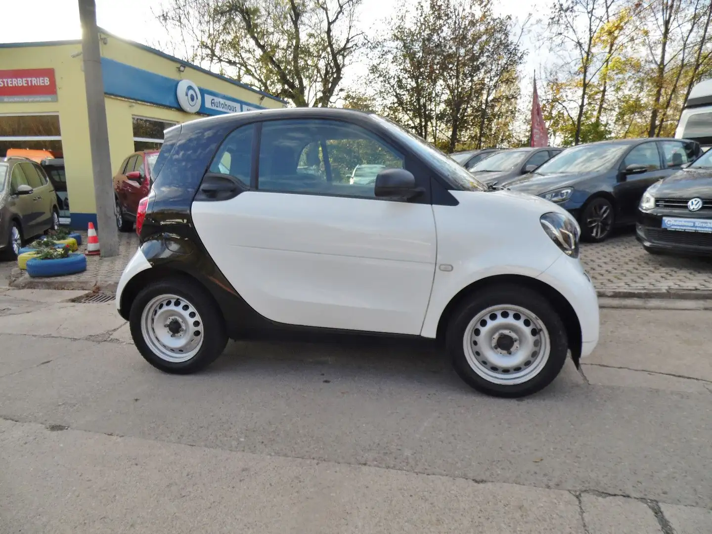 smart forTwo fortwo coupe/Tempomat/Klimaaut./1.Hand Schwarz - 2