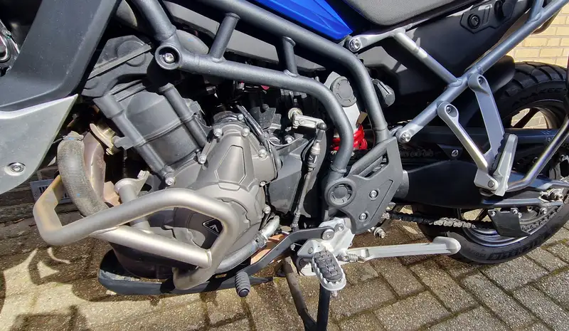 Triumph Tiger 900 - foto 5