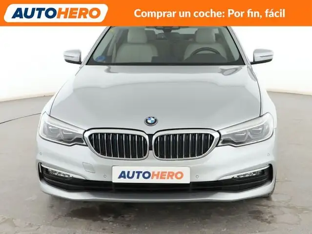 BMW 5 Series view 9