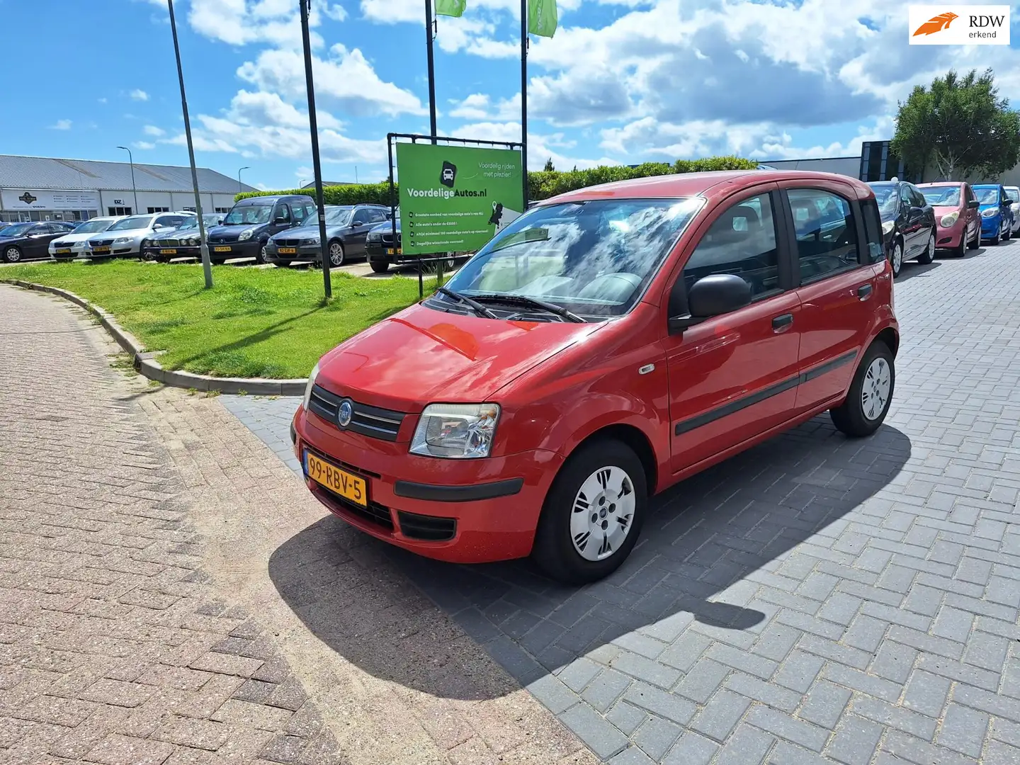 Fiat Panda 1.2 Emotion / 102.429 km NAP / APK augustus 2026 Rood - 1