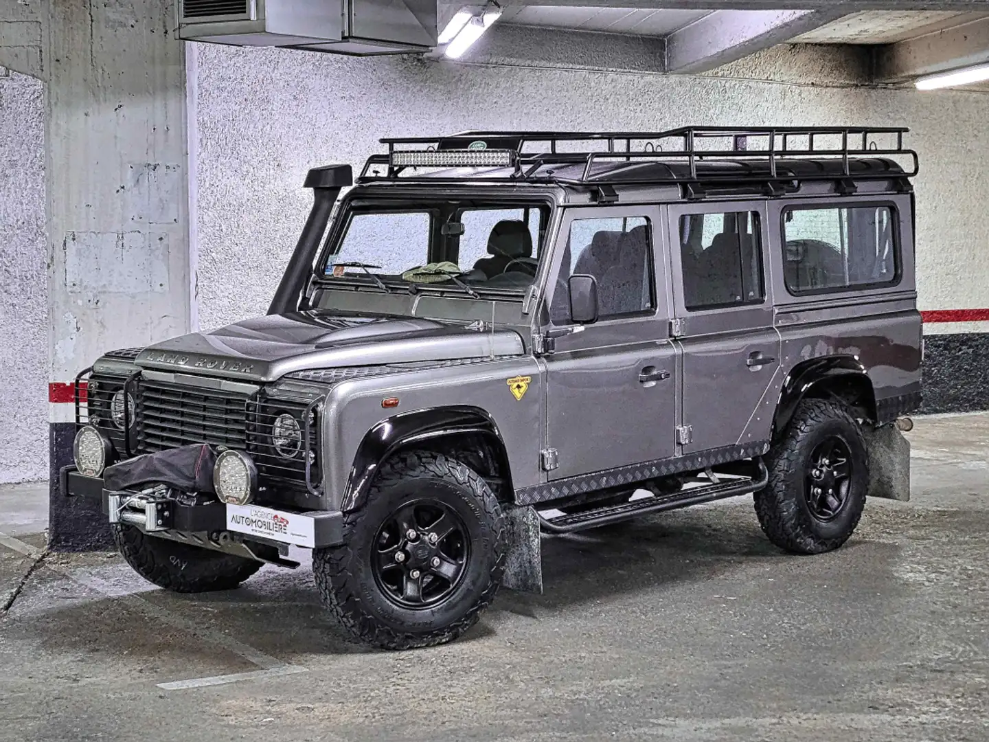 Land Rover Defender III 110 2.4 TD4 122ch 4WD Pack Baroudeur Gri - 2