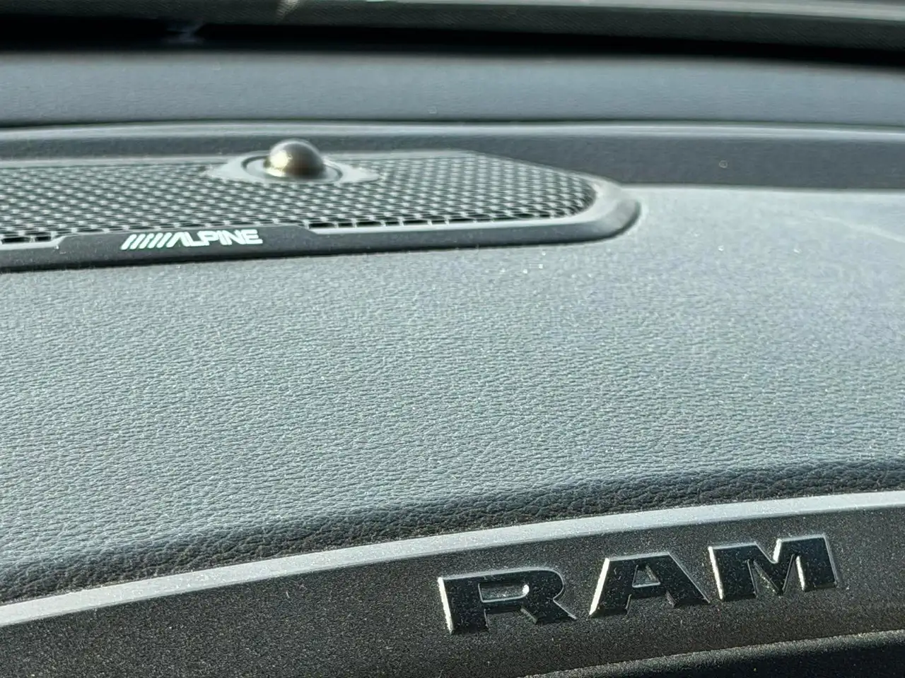 RAM 1500 photo RAM 1500