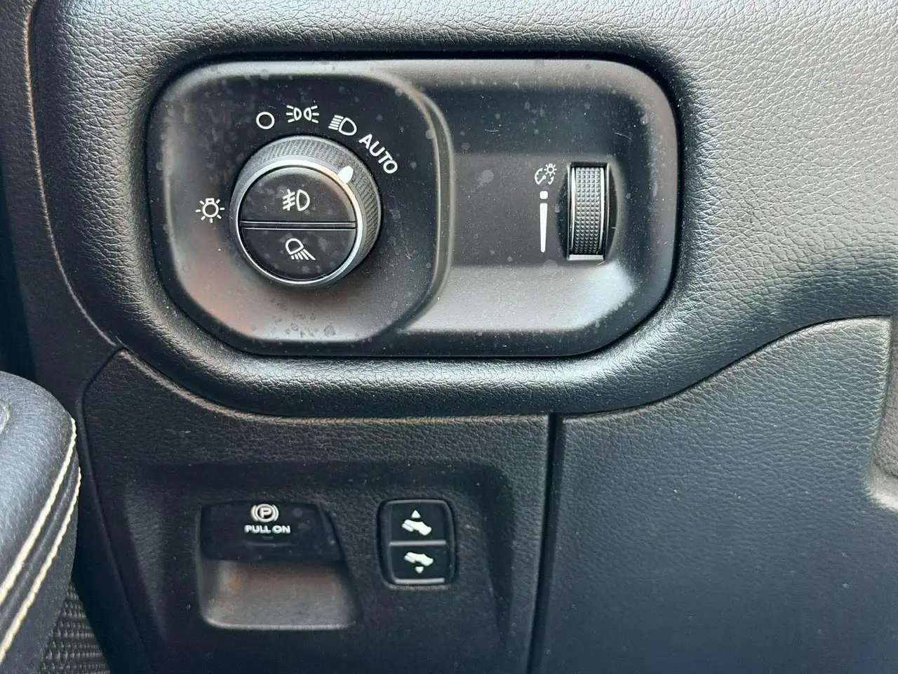RAM 1500 photo RAM 1500
