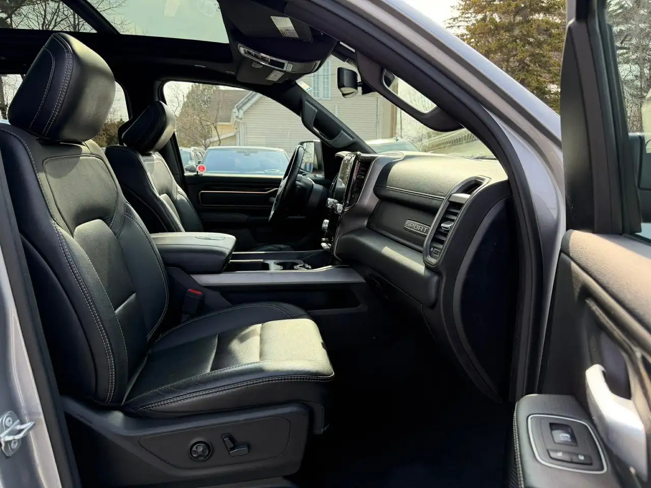 RAM 1500 photo RAM 1500