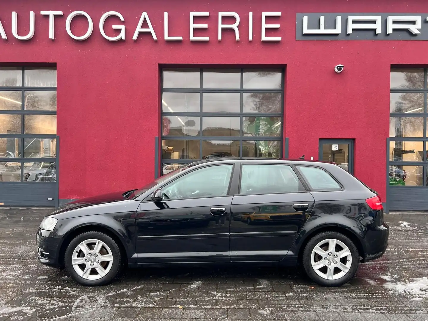 Audi A3 Sportback 1.4 TFSI Attraction/SHZ/KLIMA/BT/ Negro - 2