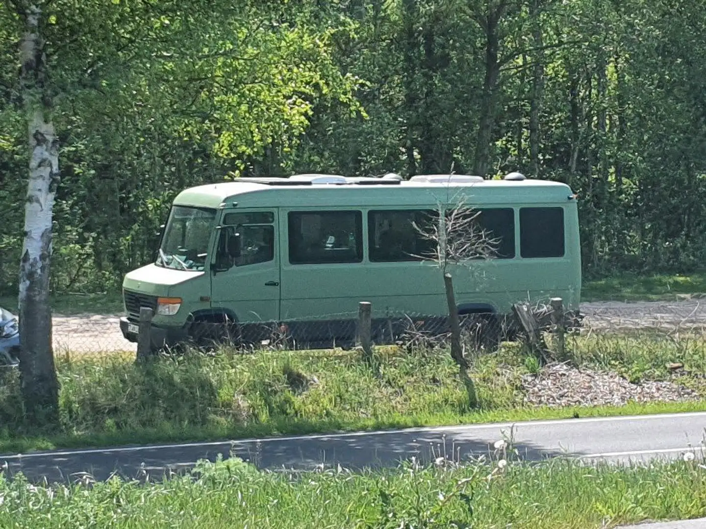 Mercedes-Benz Vario 818 D Vario 670.321 Verde - 1