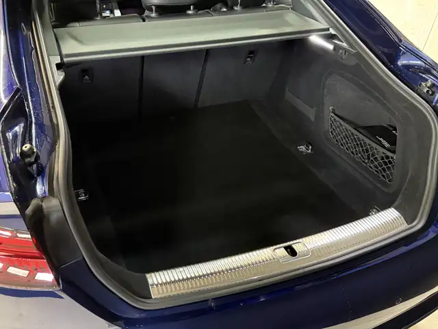 Audi A5 view 9