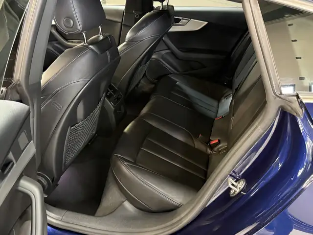 Audi A5 view 8