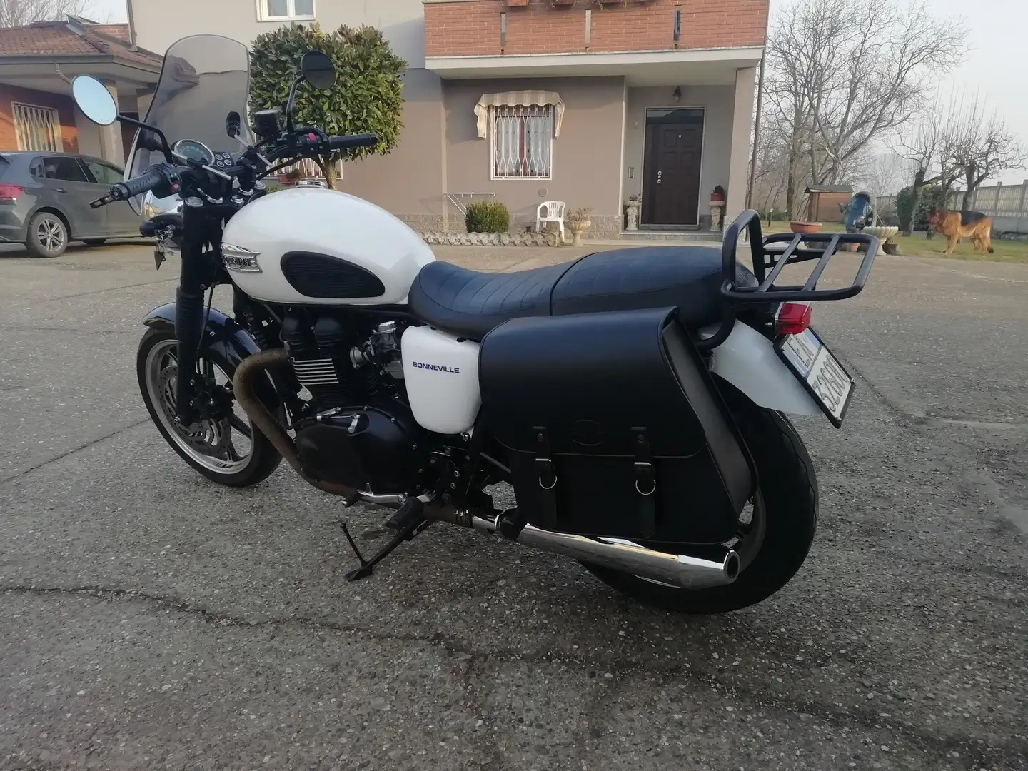 Triumph Bonneville SE 986MF Bílá - 2
