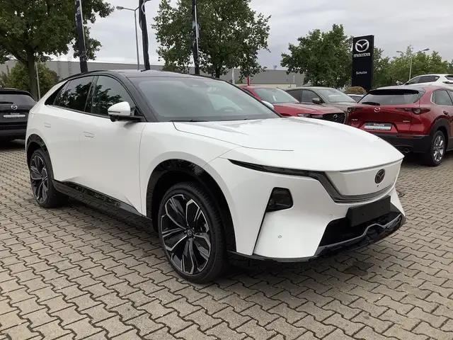 Mazda CX-6e