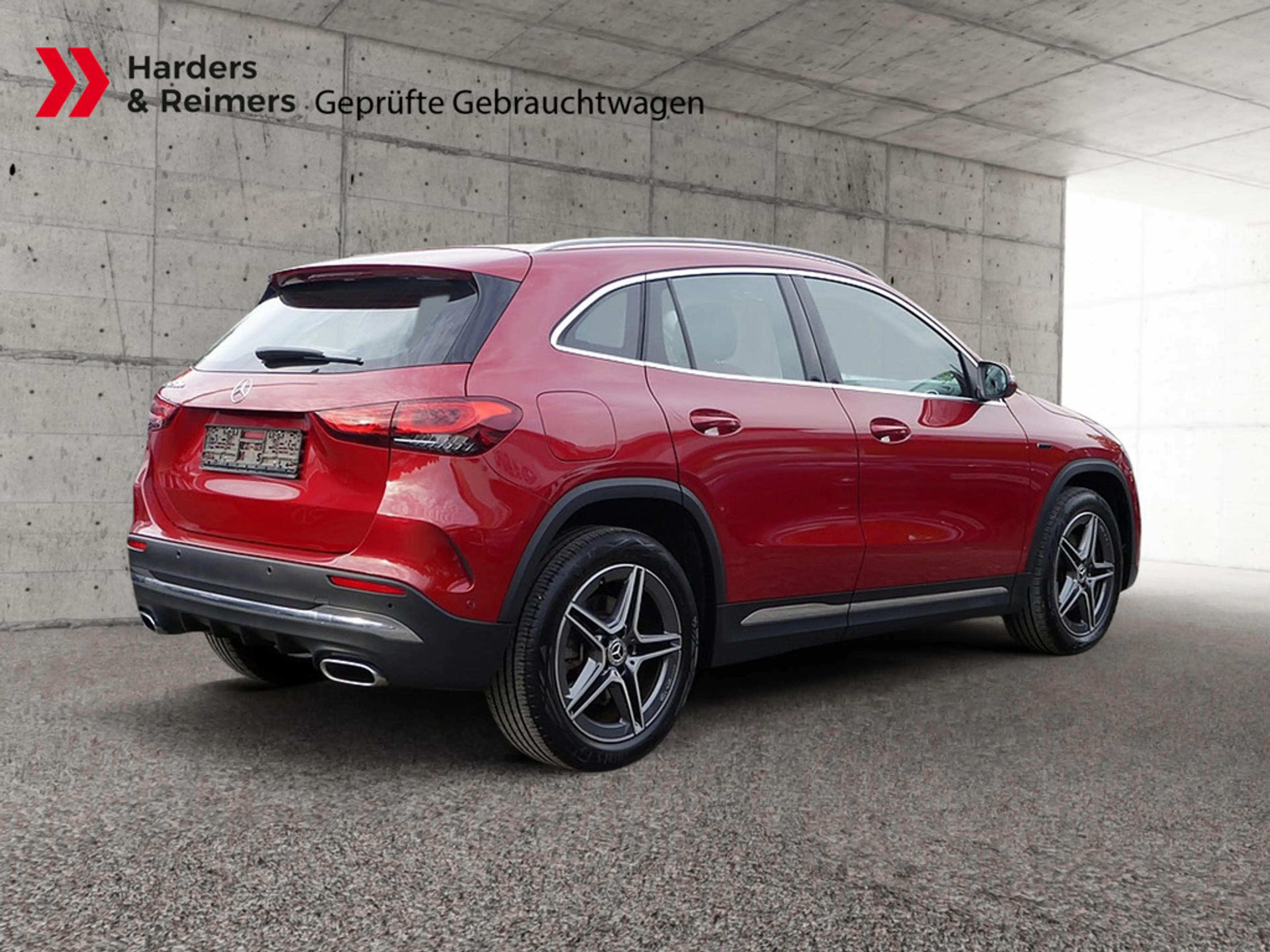 Mercedes-Benz GLA 250 e AMG Line DISTRONIC KAMERA NAVI LED — photo 6