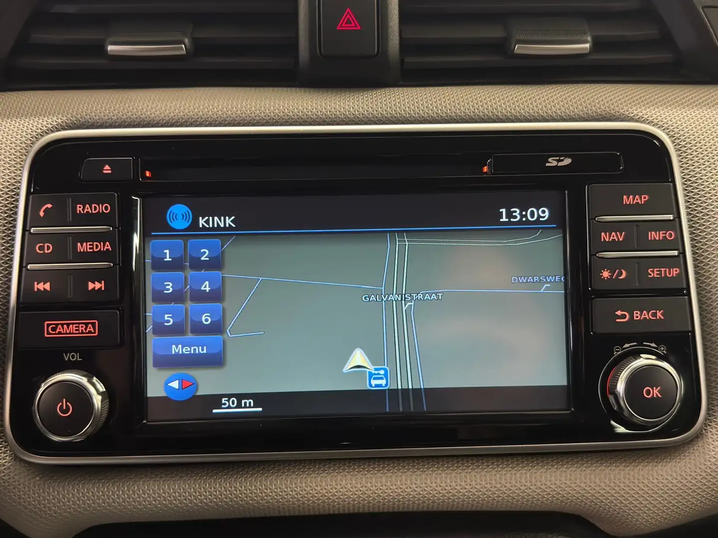 Nissan Micra 0.9 IG-T N-Connecta | Navigatie | Stoelverwarming Grijs - 2