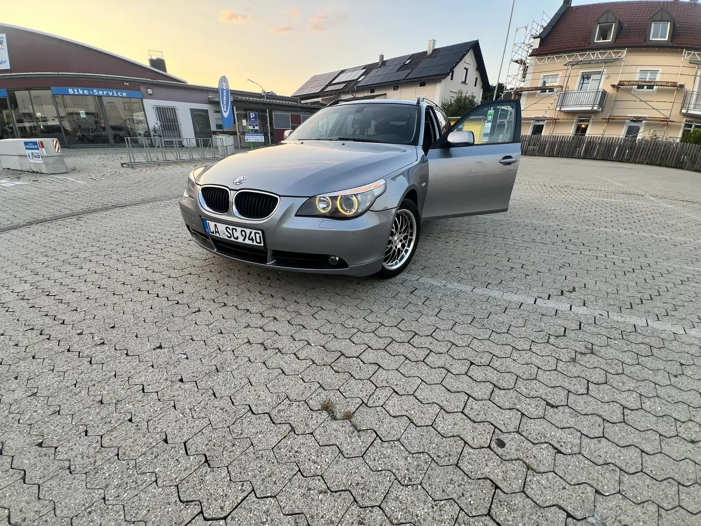 BMW 225 e61 Gris - 1