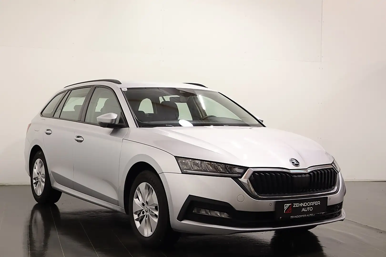 Skoda Octavia Combi 2,0 TDI / Pickerl NEU / Bremse NEU / LED ... Silber - 2