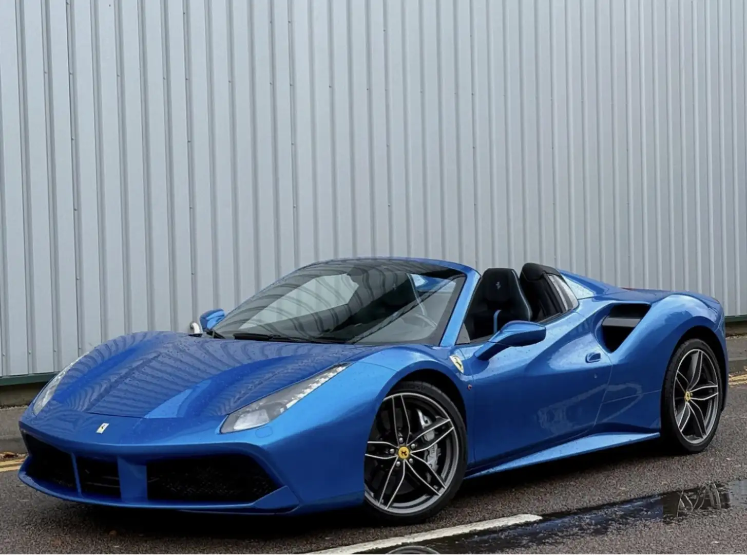 Ferrari 488 488 4.0 V8 670ch Spider - 1