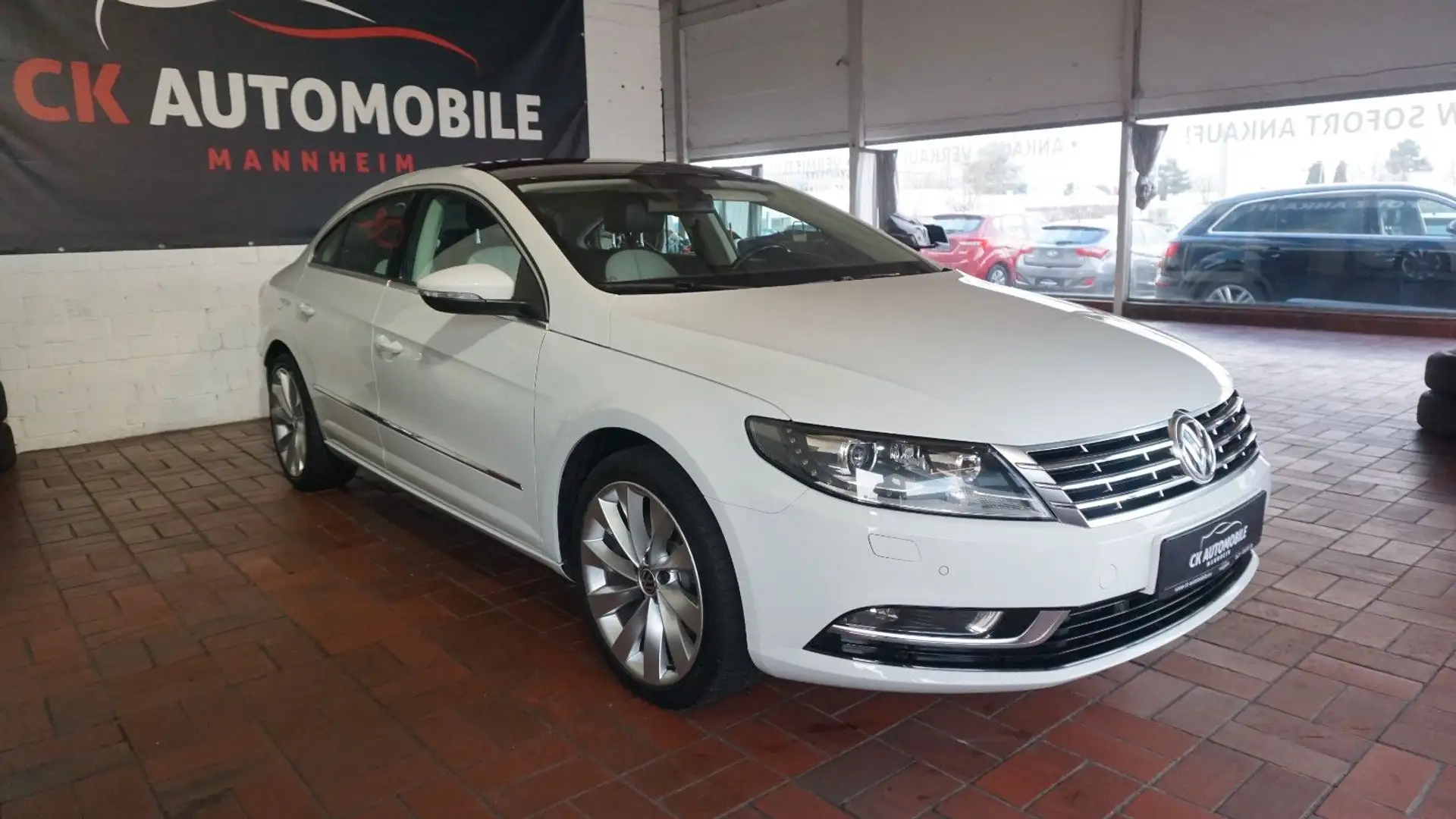 Volkswagen CC Basis BMT PANO NAVI SHZ KAMERA BI-XENON 184PS Weiß - 2