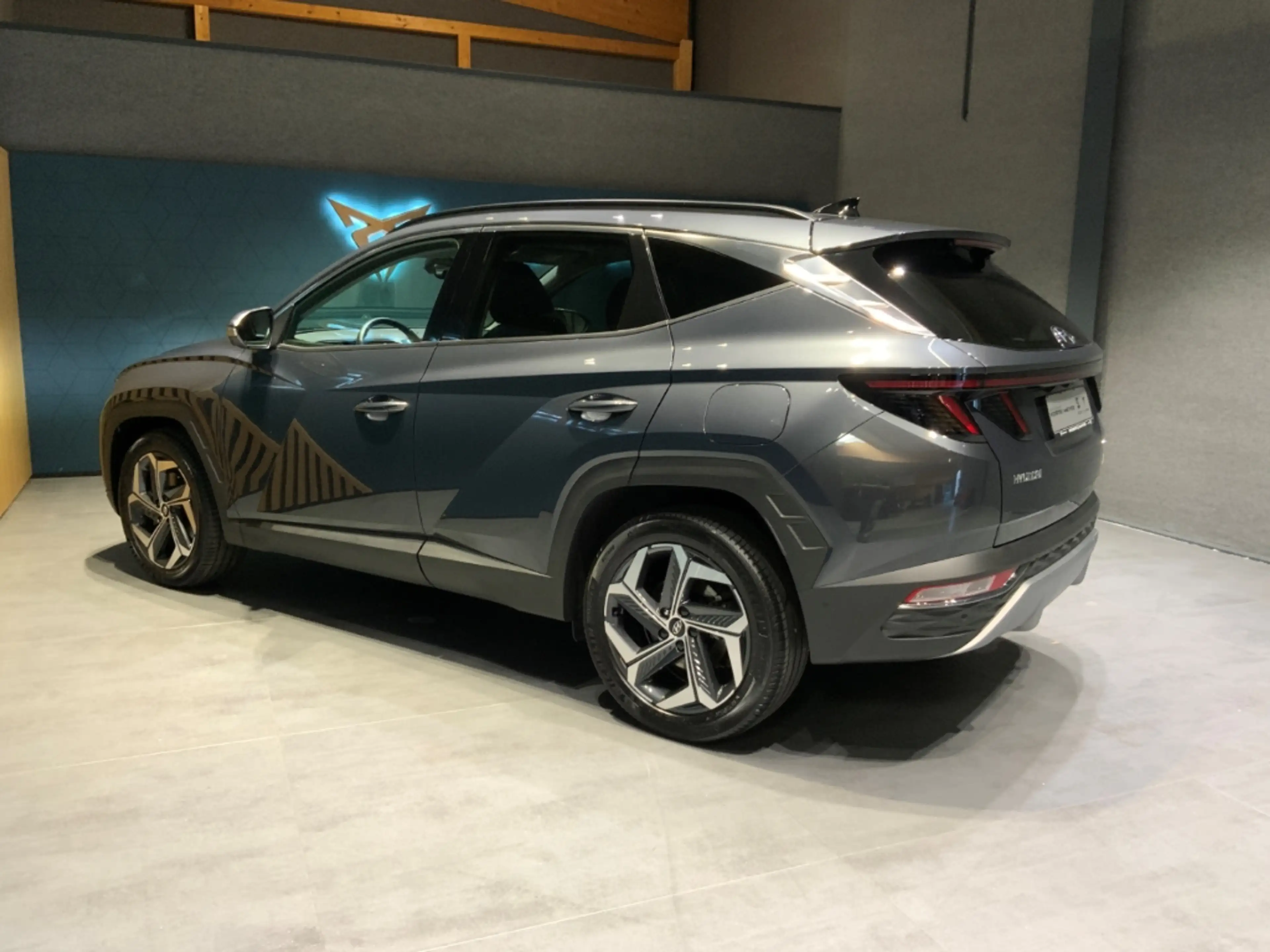 Hyundai TUCSON Prime 1.6T-GDI Hybrid Automatik 4WD+AHK — photo 5