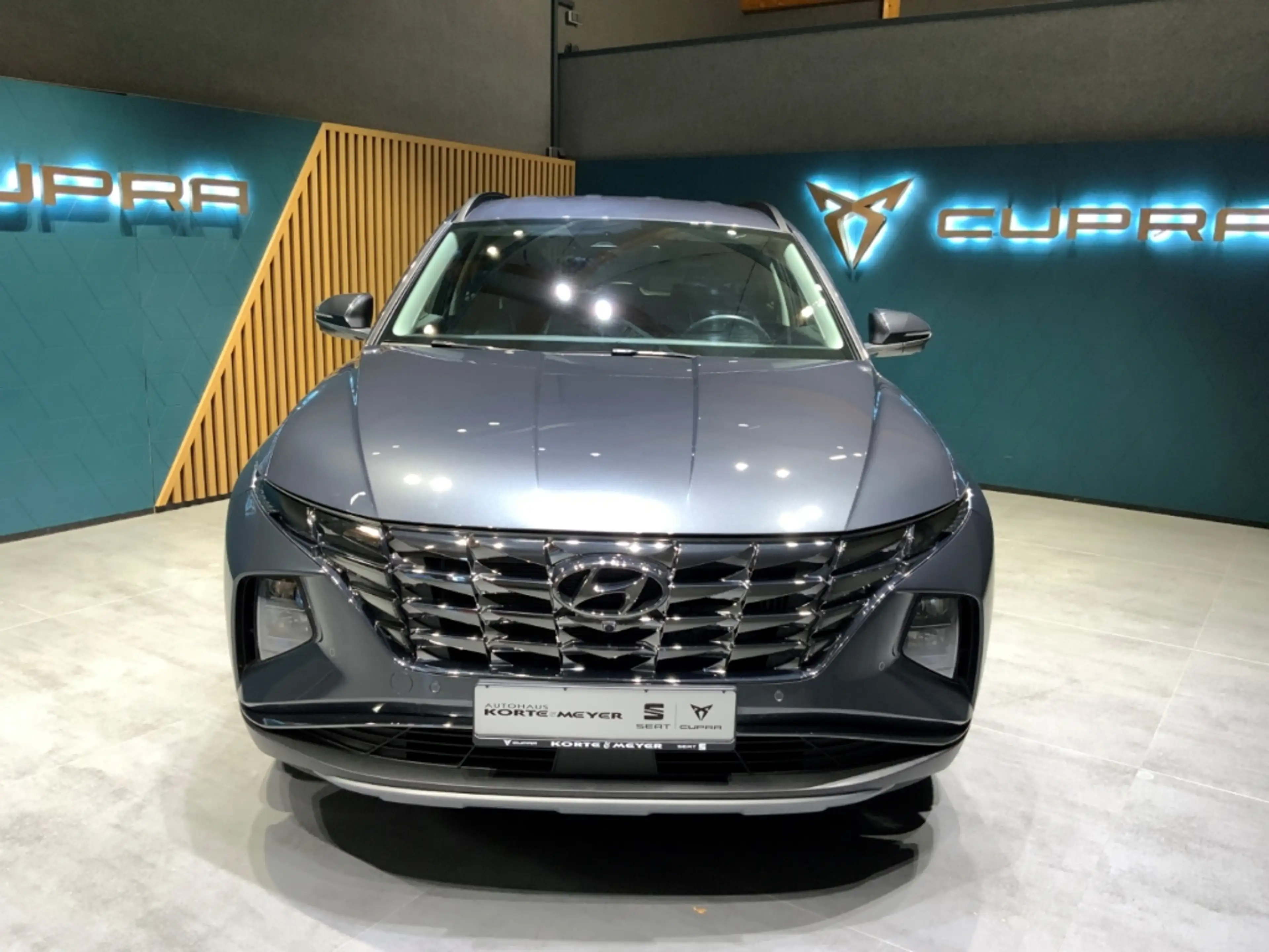 Hyundai TUCSON Prime 1.6T-GDI Hybrid Automatik 4WD+AHK — photo 3