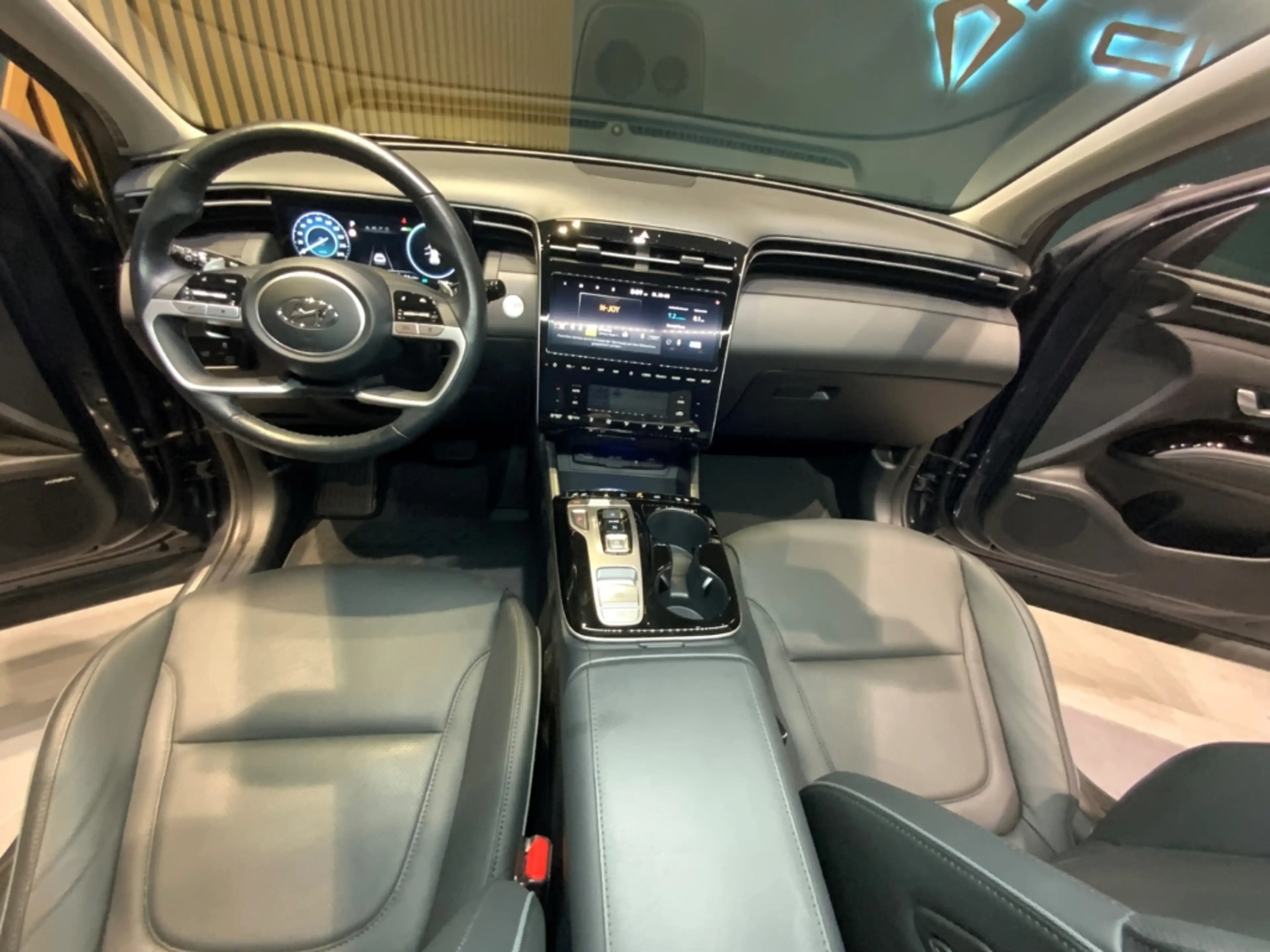 Hyundai TUCSON Prime 1.6T-GDI Hybrid Automatik 4WD+AHK — photo 15