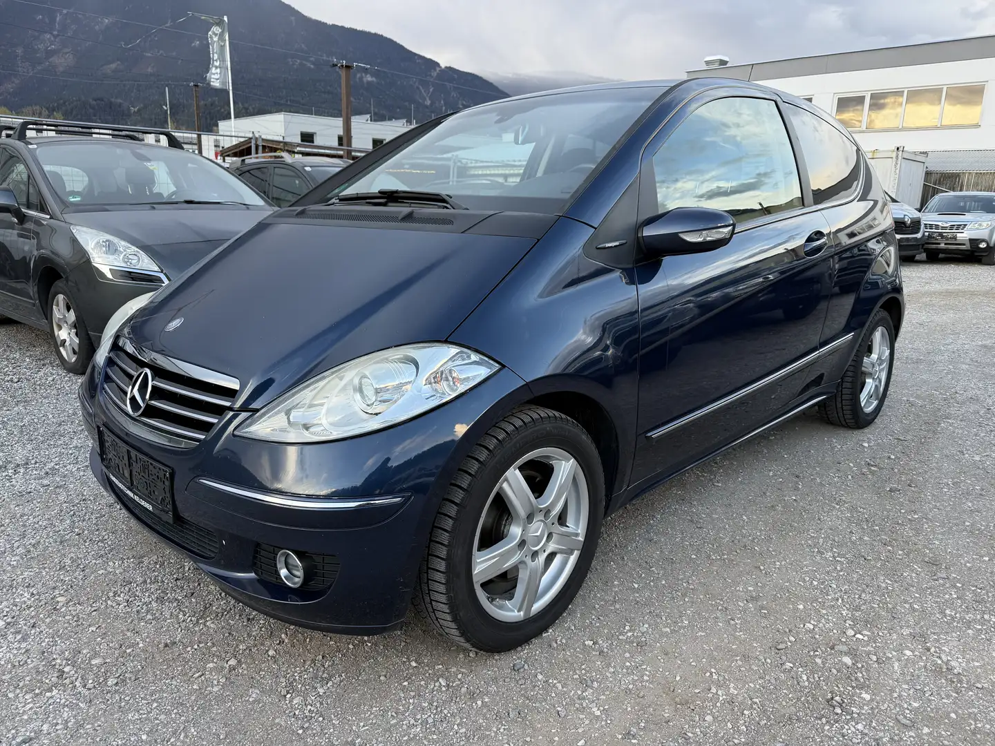 Mercedes-Benz A 200 A 200 Turbo 193 PS Avantgarde Azul - 1