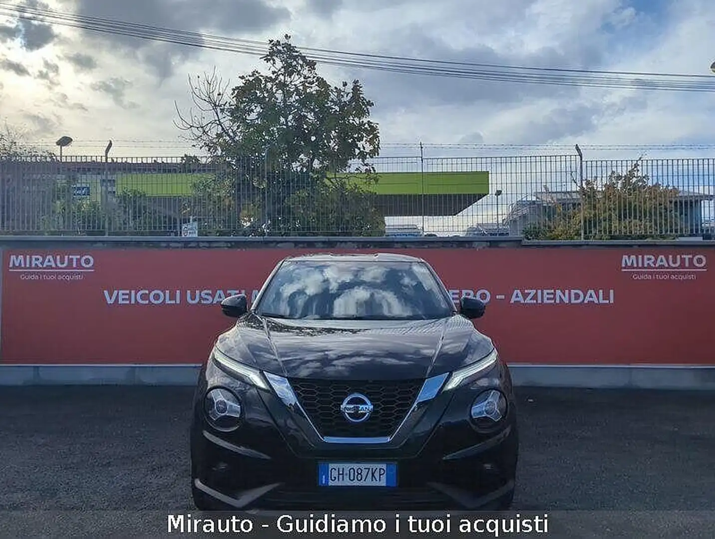 Nissan Juke 2ª serie Juke 1.0 DIG-T 114 CV N-Connecta Nero - 2