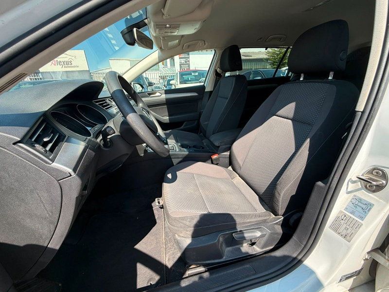 Volkswagen Passat Variant Trendline BMT/Automatik/Navi/PDC — photo 9