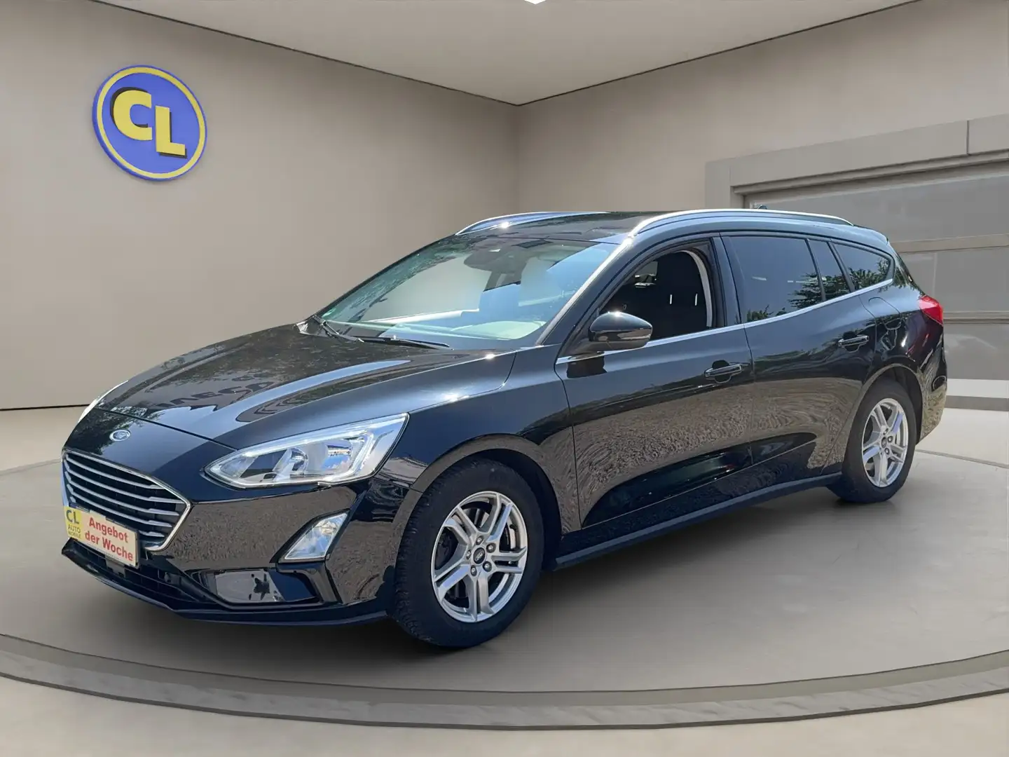 Ford Focus Turnier 1.0 EcoBoost Start-Stopp-System ACTIVE Schwarz - 1