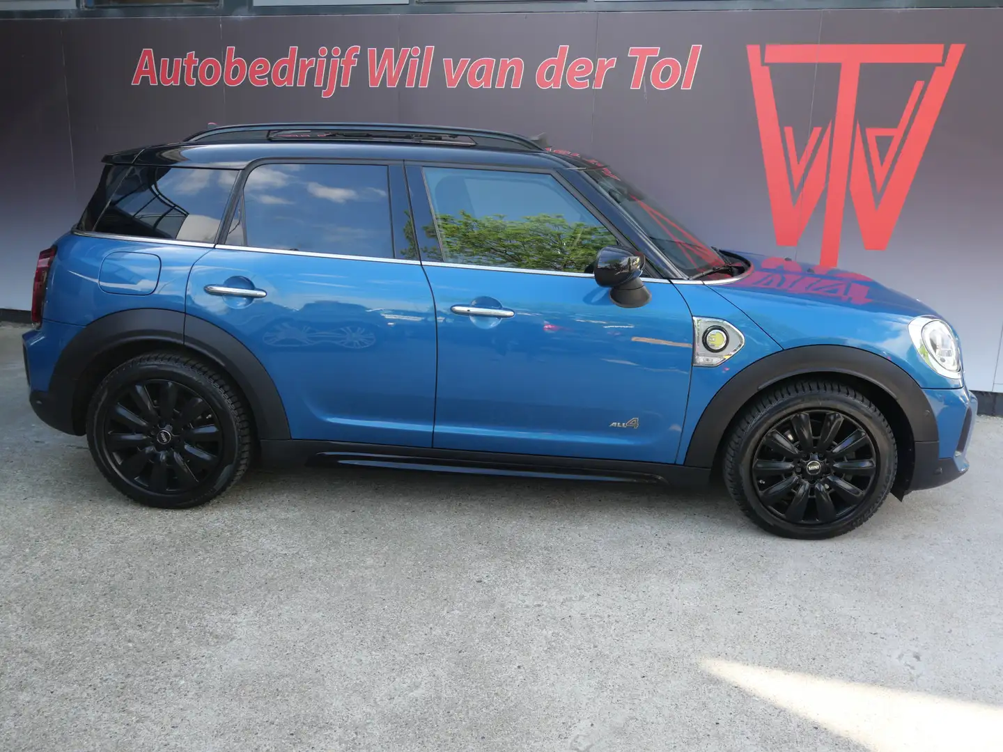 MINI Cooper SE Countryman 2.0 ALL4 CHILI | PANORAMA | DIGI COCKPIT | LEER | Blauw - 1